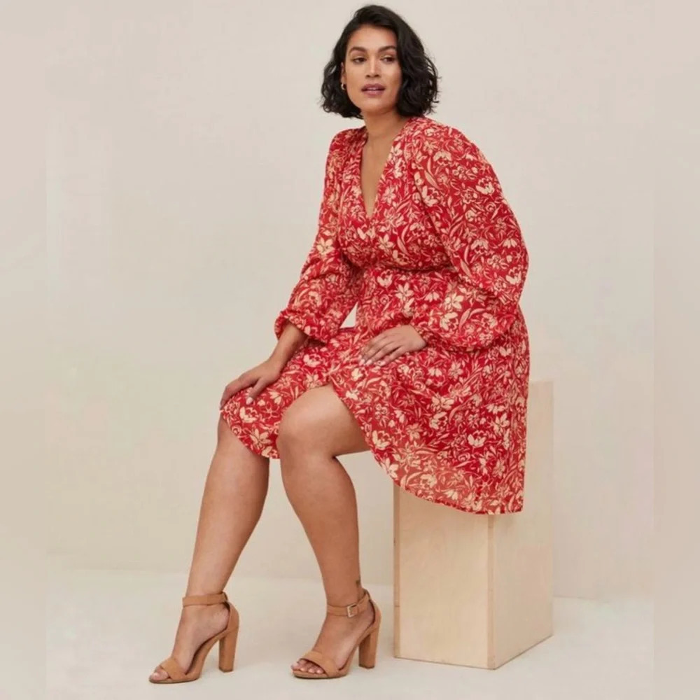 Torrid Babydoll Mini Dress Size 6X Red Floral Chiffon Bishop Sleeve Pockets
